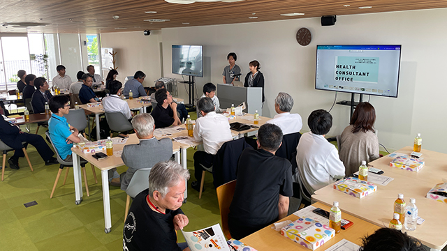 ランチ交流会の様子02